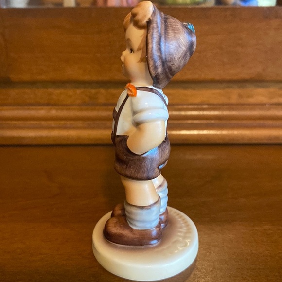 COPY 1 - 🤎TM7 ‘For Keeps’ Hummel Goebel #630 - Picture 2 of 6